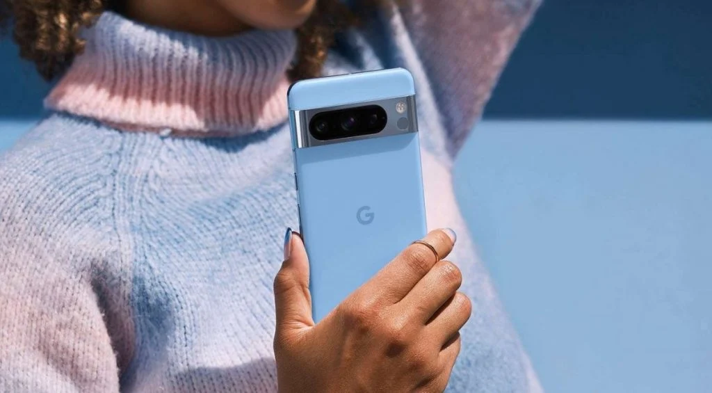 Google Rolls Out First-of-its-kind Update for Google Pixel 8 Pro